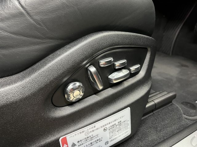 Porsche CAYENNE 2019-02 19277-17