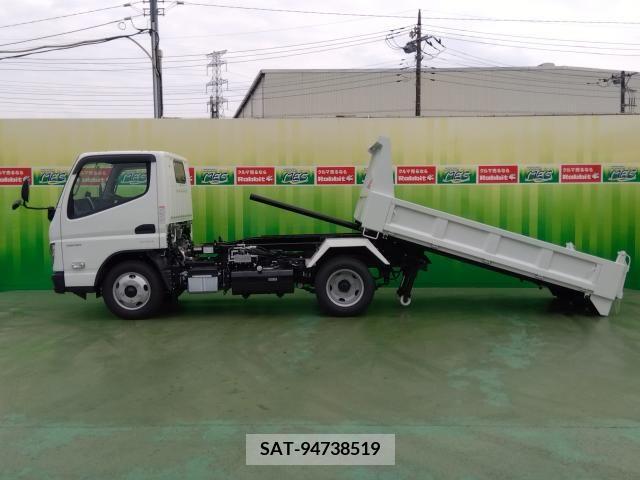 Mitsubishi CANTER 2023-10 294478-0