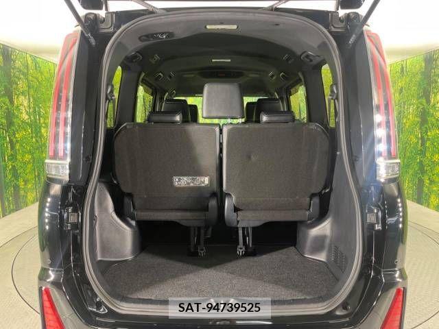 Toyota NOAH 2020-03 336522-11