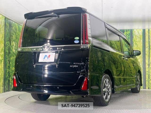 Toyota NOAH 2020-03 336522-18