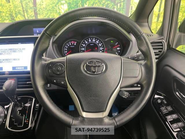 Toyota NOAH 2020-03 336522-12