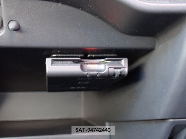 Nissan NOTE 2019-01 207935-7