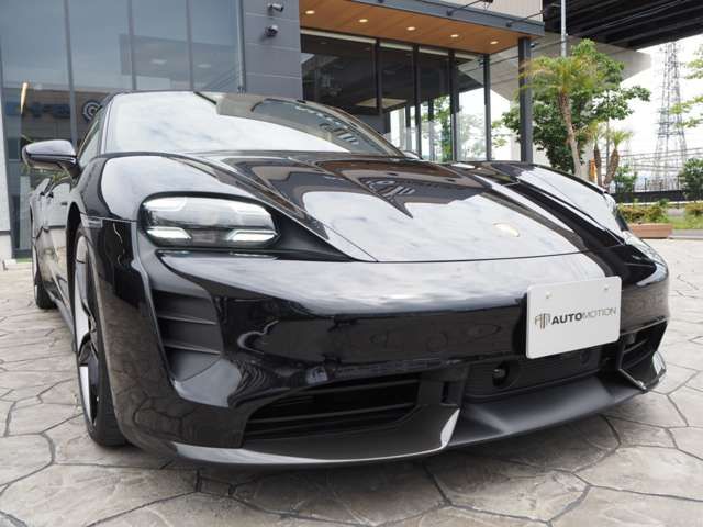 Porsche Taycan 2021-06 187120-3