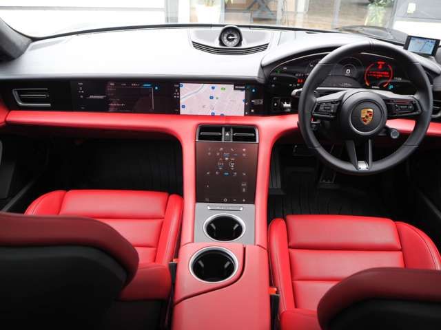 Porsche Taycan 2021-06 187120-14