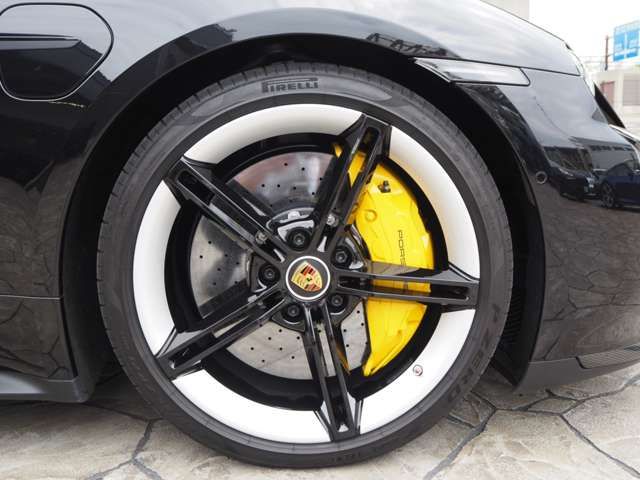 Porsche Taycan 2021-06 187120-17