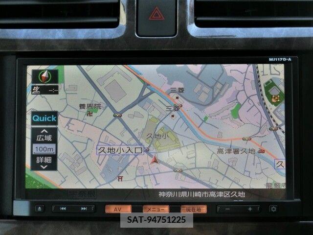 Nissan MARCH 2018-11 372064-4