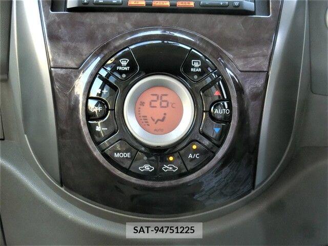 Nissan MARCH 2018-11 372064-8