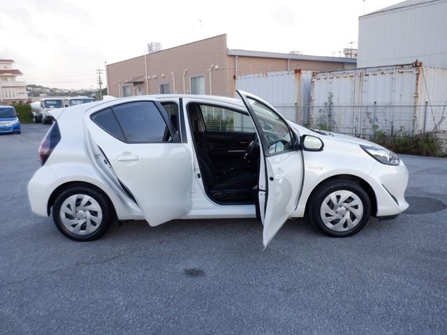 Toyota AQUA 2020-07 7067-4