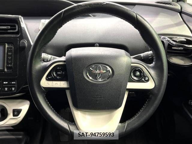 Toyota PRIUS 2016-11 255840-17