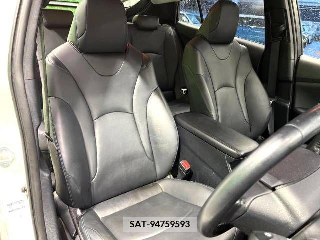 Toyota PRIUS 2016-11 255840-13