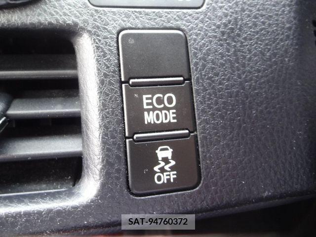 Toyota NOAH 2015-10 321499-16