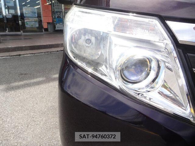 Toyota NOAH 2015-10 321499-27