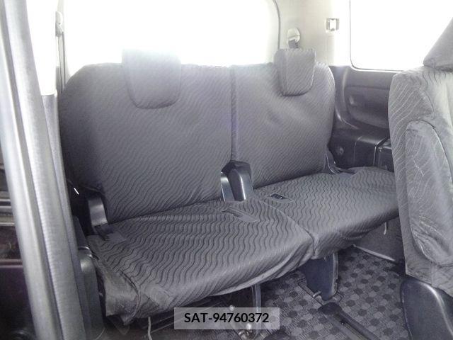 Toyota NOAH 2015-10 321499-8