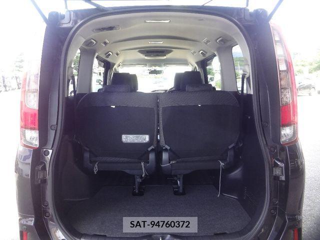 Toyota NOAH 2015-10 321499-5