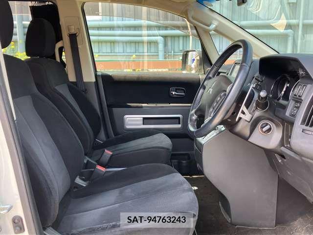 Mitsubishi DELICA D5 2009-08 296451-1