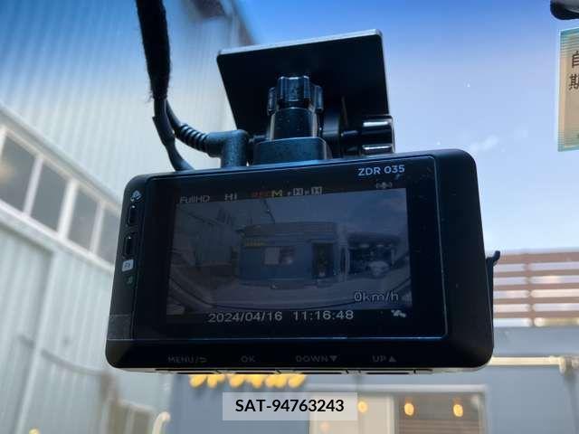 Mitsubishi DELICA D5 2009-08 296451-8