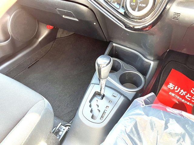 Toyota AQUA 2018-08 10911-24