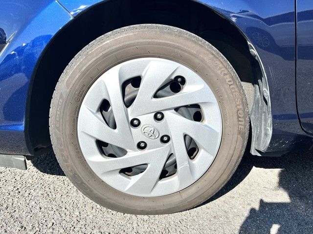 Toyota AQUA 2018-08 10911-15