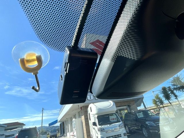 Toyota AQUA 2018-08 10911-27