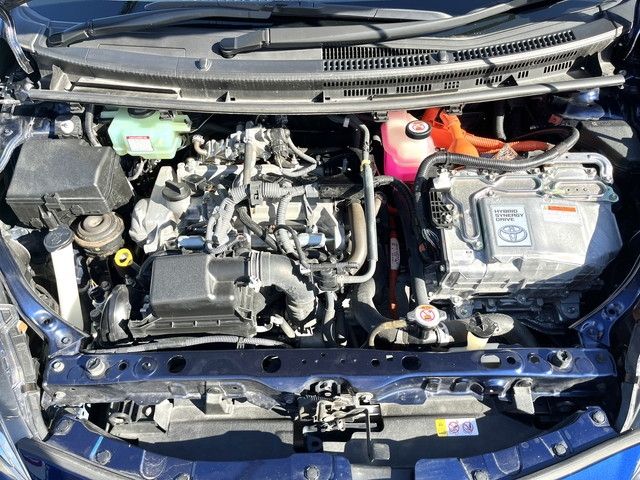 Toyota AQUA 2018-08 10911-28