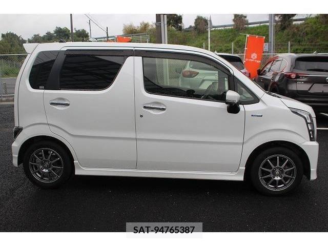 Suzuki WAGON R 2017-04 239630-6