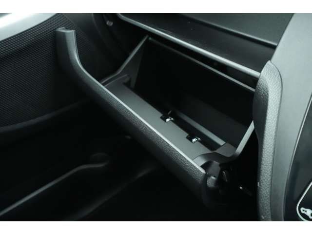 Mitsubishi EK SPACE 2016-03 12681-11