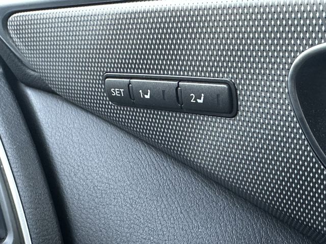 Nissan SKYLINE 2014-04 3719-13