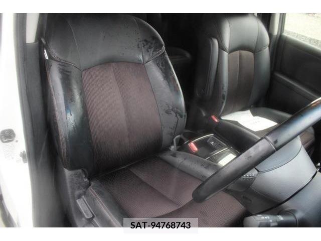 Nissan ELGRAND 2015-02 269569-13