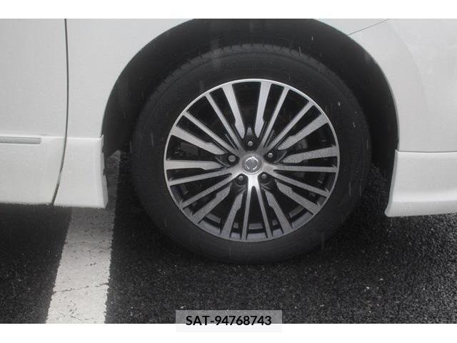 Nissan ELGRAND 2015-02 269569-8