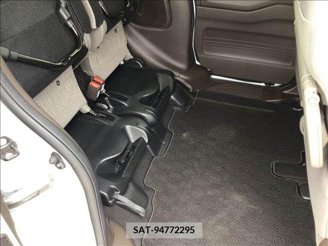 Honda N BOX 2021-05 307344-15