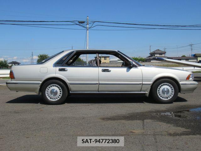 Nissan CEDRIC HARDTOP 1990-02 264002-7