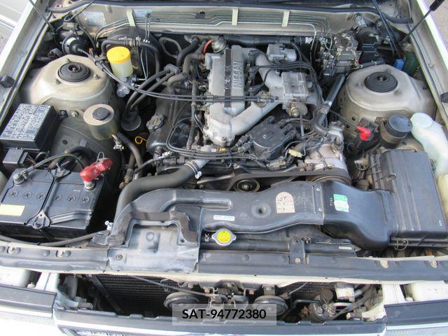 Nissan CEDRIC HARDTOP 1990-02 264002-18