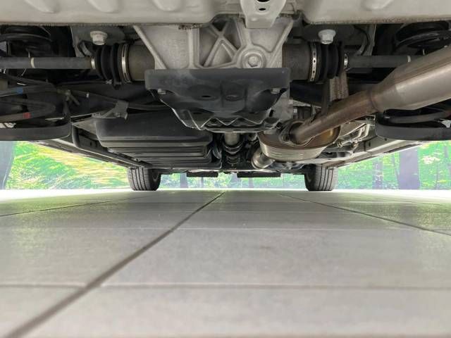 Toyota VOXY 2015-08 21527-19