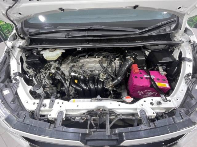 Toyota VOXY 2015-08 21527-18