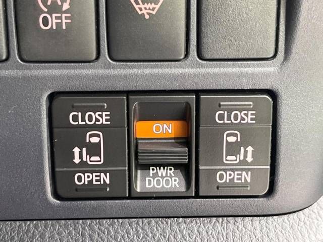 Toyota VOXY 2015-08 21527-6