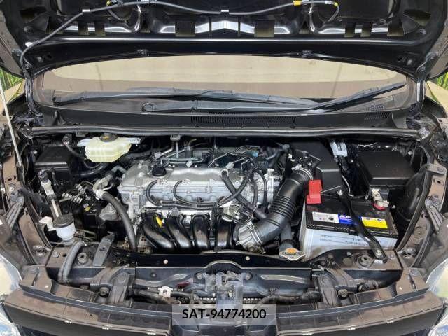 Toyota VOXY 2015-08 340247-18