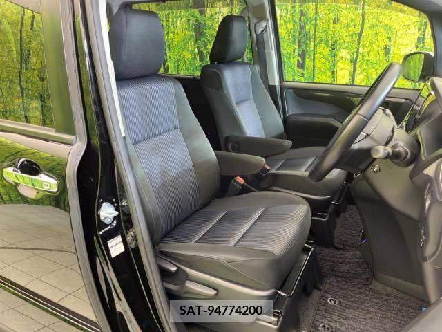 Toyota VOXY 2015-08 340247-7