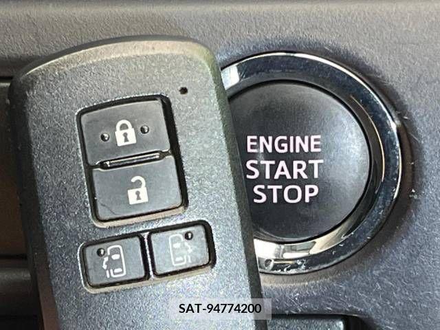 Toyota VOXY 2015-08 340247-5