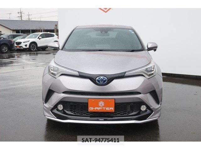Toyota C-HR 2017-06 220942-5