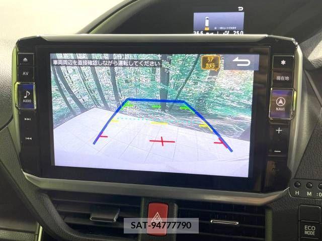 Toyota VOXY 2019-04 370424-5