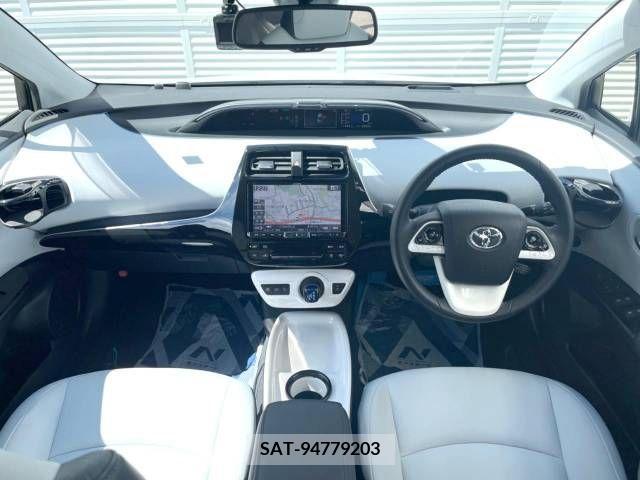Toyota PRIUS 2016-05 250838-1