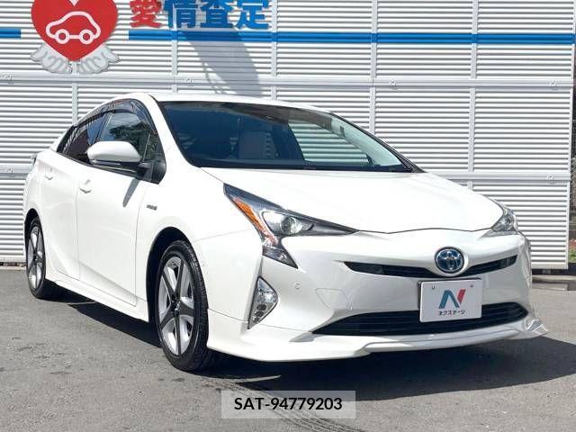 Toyota PRIUS 2016-05 250838-18
