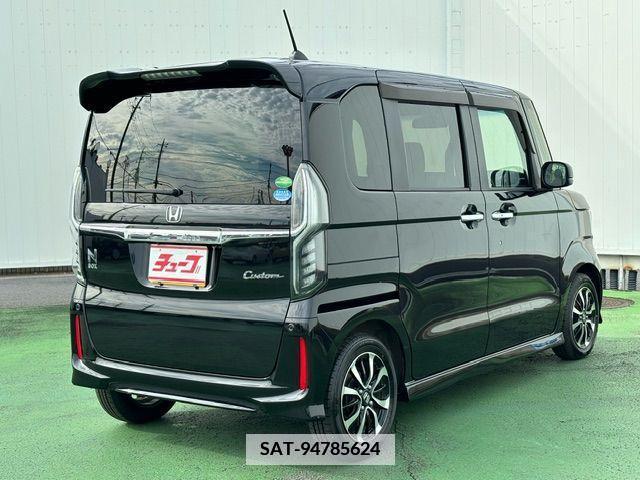Honda N BOX CUSTOM 2020-03 349567-2