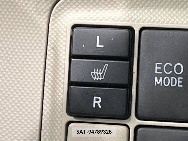 Toyota AQUA 2012-06 346751-4
