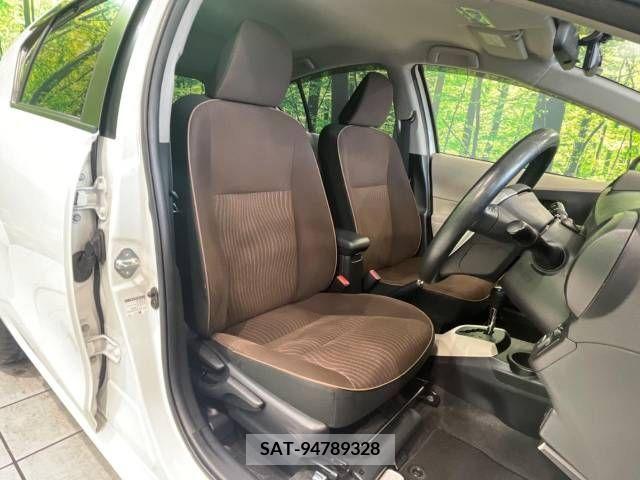 Toyota AQUA 2012-06 346751-8
