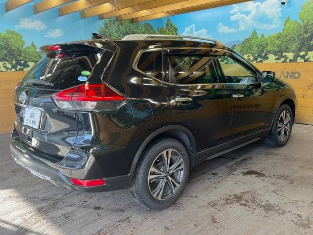 Nissan X-TRAIL 2018-09 11568-18