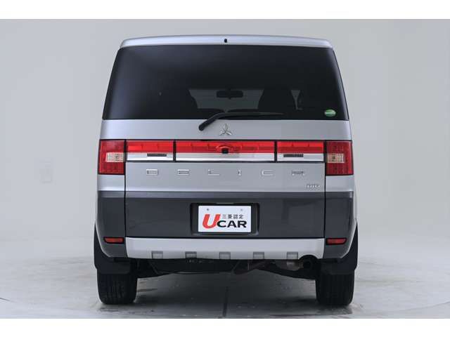 Mitsubishi DELICA D5 2018-02 88-19