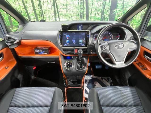 Toyota VOXY 2014-08 321406-1