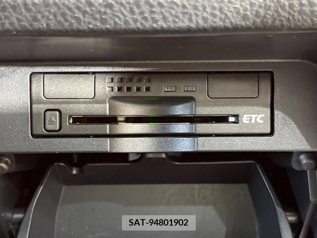 Toyota VOXY 2014-08 321406-5