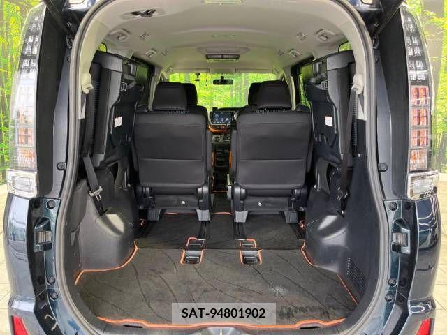 Toyota VOXY 2014-08 321406-11